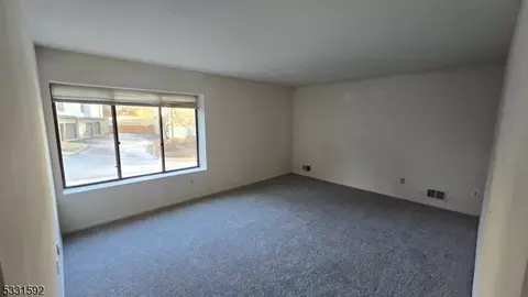 90 Overlook Dr, Hackettstown, NJ 07840 photo 9