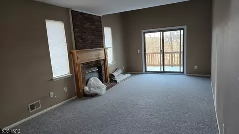 90 Overlook Dr, Hackettstown, NJ 07840 photo 5
