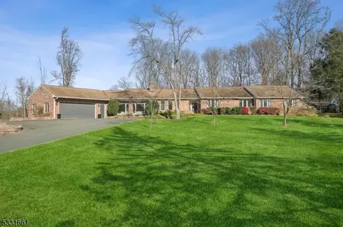 10 Yardley Rd, Mendham Twp, NJ 07945