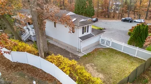 4 Peter Pl, Wayne, NJ 07470 photo 36