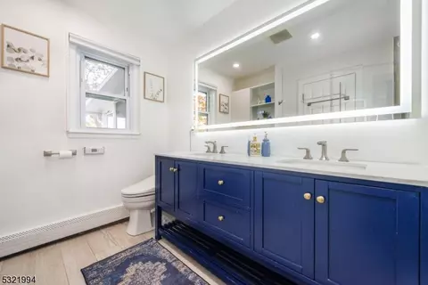 4 Peter Pl, Wayne, NJ 07470 photo 19