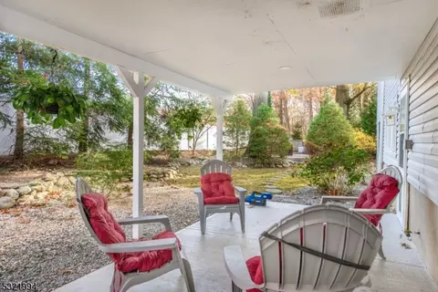 4 Peter Pl, Wayne, NJ 07470 photo 34