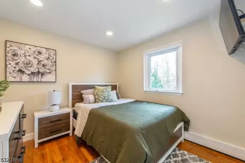 4 Peter Pl, Wayne, NJ 07470 photo 20