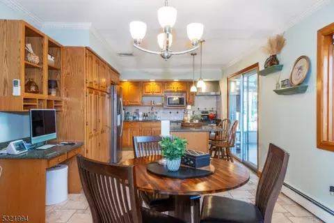 4 Peter Pl, Wayne, NJ 07470 photo 8