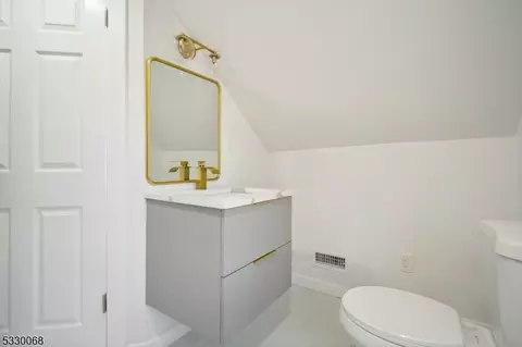 2 Wallace St, Edison, NJ 08817 photo 18