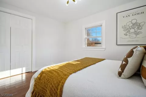 2 Wallace St, Edison, NJ 08817 photo 11