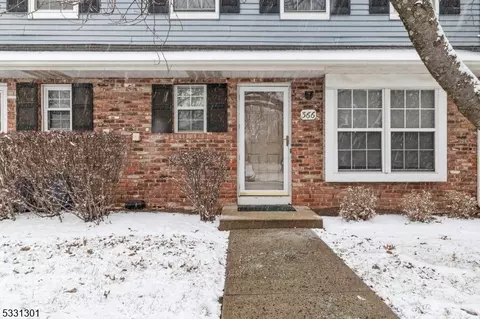 366 Aldeburgh Ave, Somerset, NJ 08873