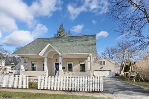 15 Ramapo Ave, Pompton Lakes, NJ 07442