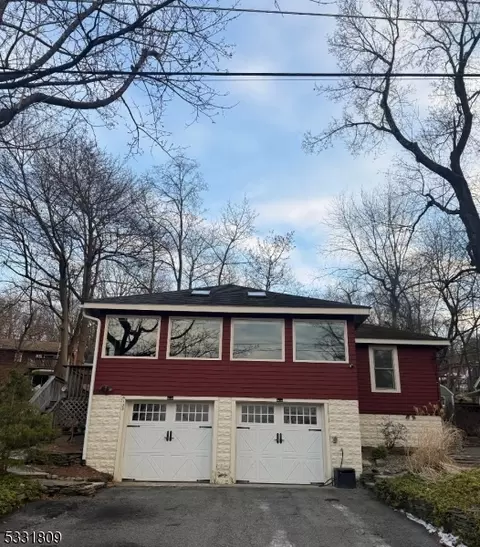 123 Hillside Rd, Sparta, NJ 07871