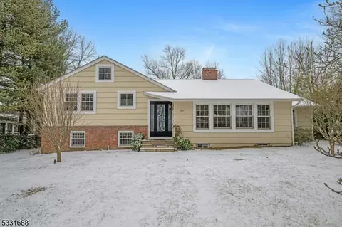 10 Garden Rd, Summit, NJ 07901