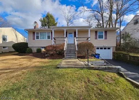 24 Lloyd Ave, Stanhope, NJ 07874