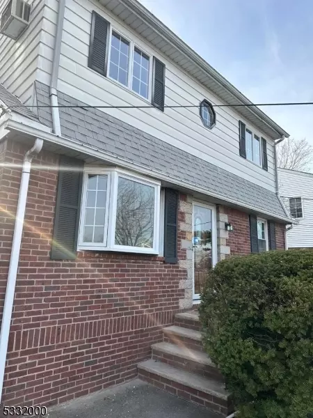 10 Leopold Ter, Clifton, NJ 07011