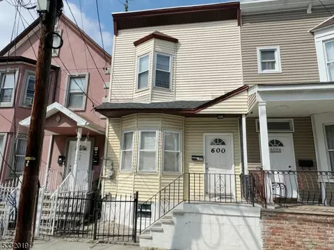 600 N 5th St, Newark, NJ 07107