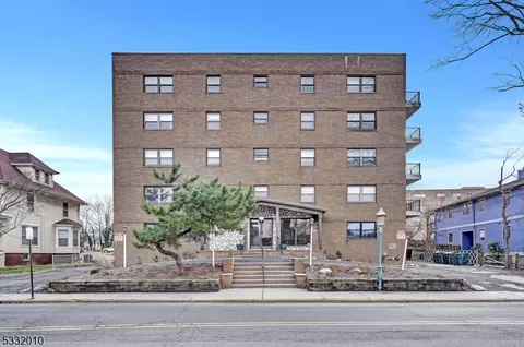 18 Prospect St #3E, South Orange, NJ 07079