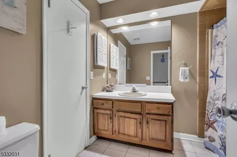 108 Manor Dr, Hackettstown, NJ 07840 photo 17