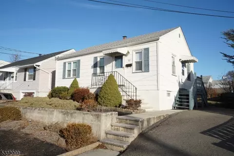 82 Lincoln Ave, Woodbridge Twp, NJ 07067