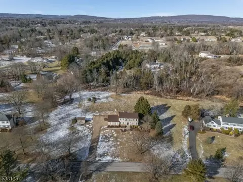 28 Apple Tree Rd, Flemington, NJ 08822 photo 34
