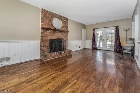 28 Apple Tree Rd, Flemington, NJ 08822 photo 6