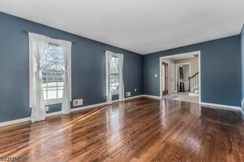 28 Apple Tree Rd, Flemington, NJ 08822 photo 7
