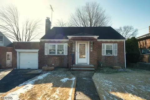 15 Raritan Rd, Linden, NJ 07036
