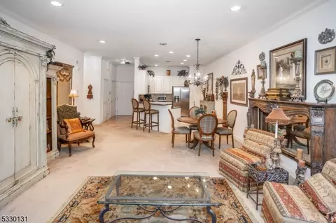 407 Four Seasons Dr #407, Wayne, NJ 07470