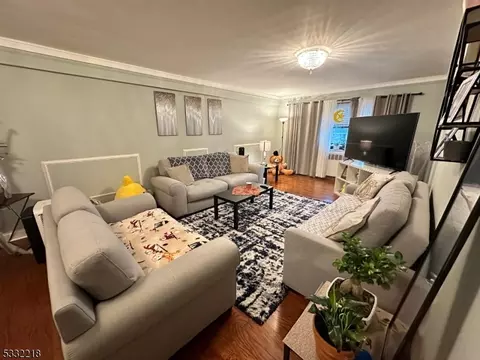 208 Anderson St #S5E, Hackensack, NJ 07601