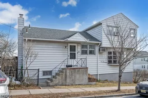 145 Day St, Clifton, NJ 07011