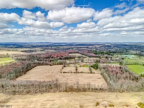 84 Fitzer Rd, Kingwood Twp, NJ 08825
