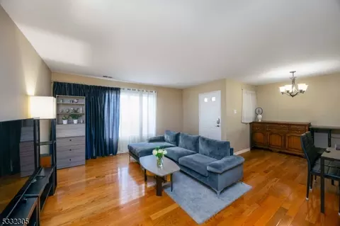 113 River Rd #A5, Nutley, NJ 07110