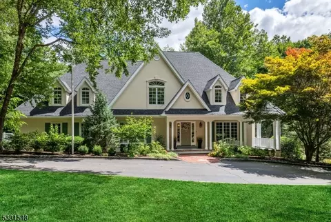 29 N Saddle Brook Dr, Ho Ho Kus, NJ 07423