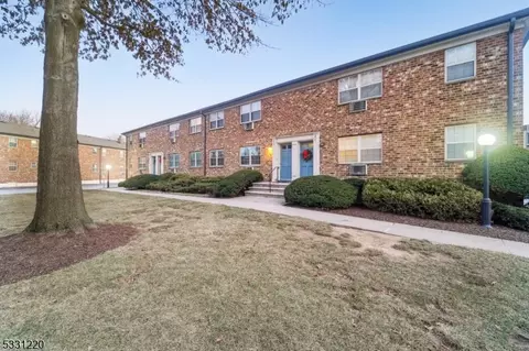 19 Savage Rd U35e3 #3, Denville, NJ 07834