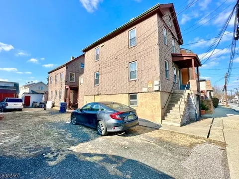 233 Washington Ave, Hackensack, NJ 07601 photo 2