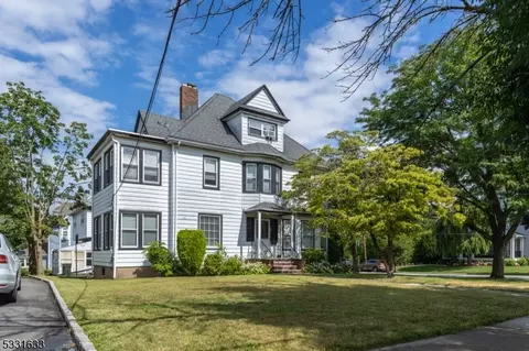 150 Ridge Rd, Rutherford, NJ 07070