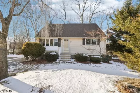 13 Mckinley Pl, West Milford, NJ 07480