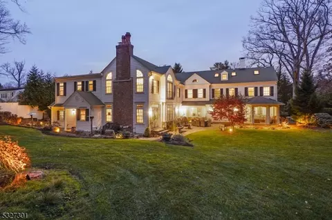 195 Highland Ave, Millburn Twp, NJ 07078