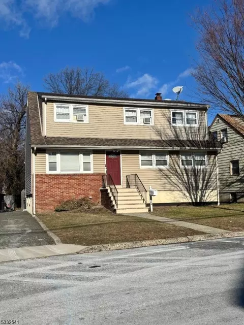 112 E Grove St, South Hackensack, NJ 07606