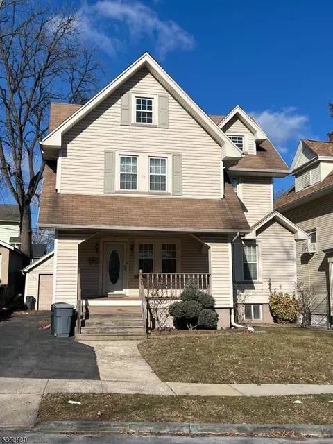 49 Fulton St, East Orange, NJ 07017