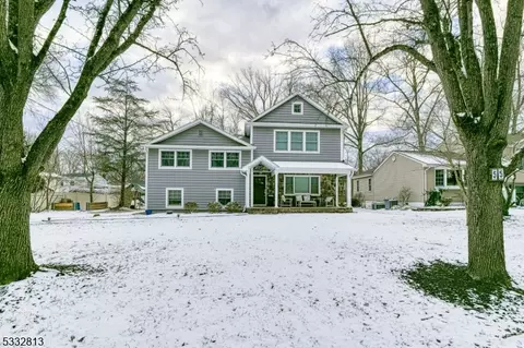 55 Dogwood Ln, New Providence, NJ 07974