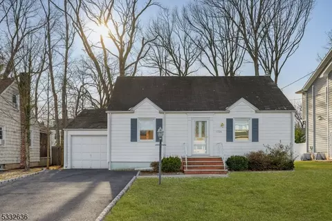 1726 Florida St, Westfield, NJ 07090