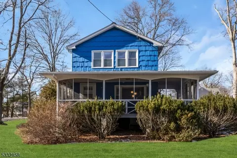 21 Milltown Rd, Bridgewater, NJ 08807