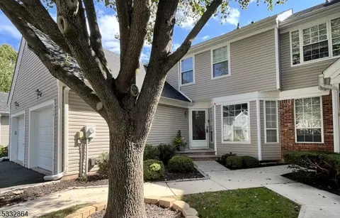 234 Lobelia Ct, Whitehouse Station, NJ 08889