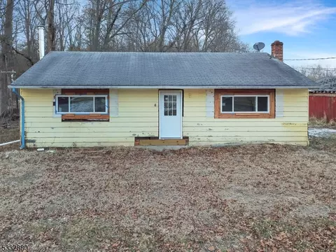 263 Barbertown Point Breeze, Frenchtown, NJ 08825