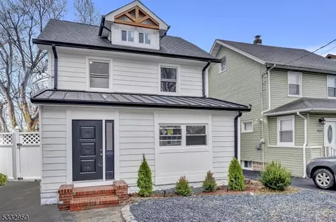 430 Mercer Ave, Roselle, NJ 07203