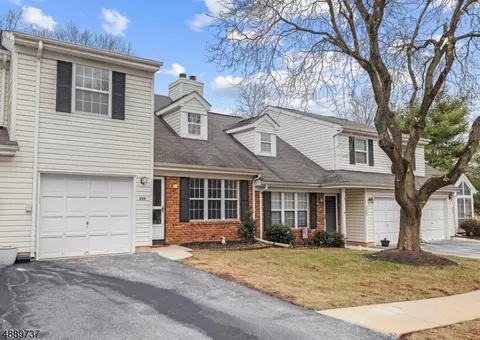299 Smithwold Rd, Franklin Twp, NJ 08873