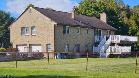 41 Baker St, Dover, NJ 07801 photo 2