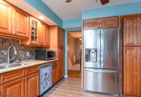 39 N Robert St, Woodbridge Twp, NJ 07077 photo 40