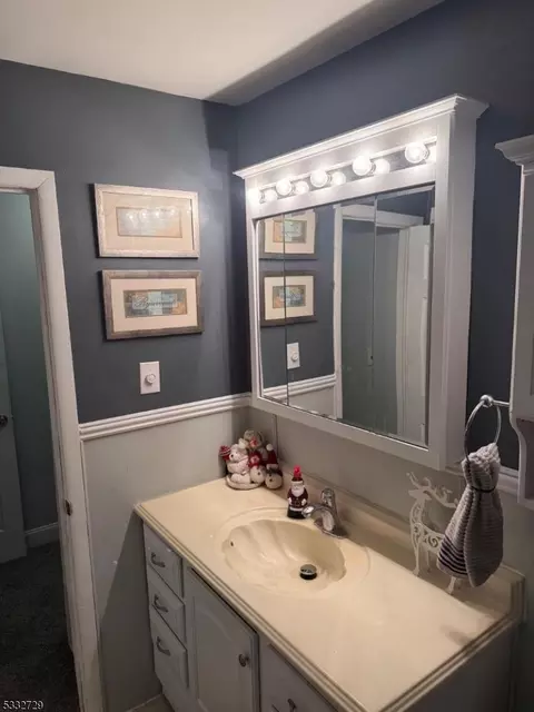 39 N Robert St, Woodbridge Twp, NJ 07077 photo 14