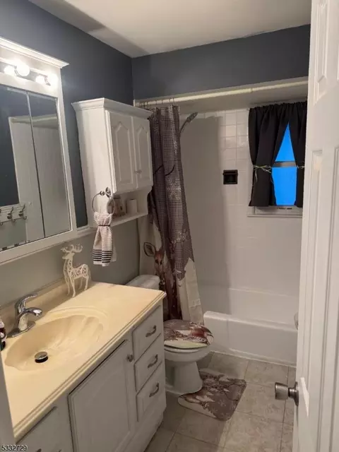 39 N Robert St, Woodbridge Twp, NJ 07077 photo 13