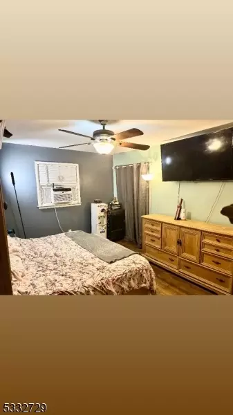 39 N Robert St, Woodbridge Twp, NJ 07077 photo 7