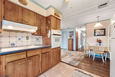 2 Case Ave, Readington Twp, NJ 08887 photo 8